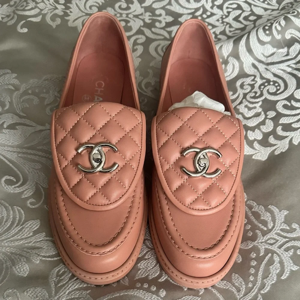CHANEL pink lambskin